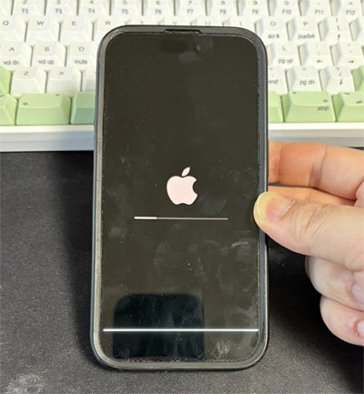 iphone02.jpg